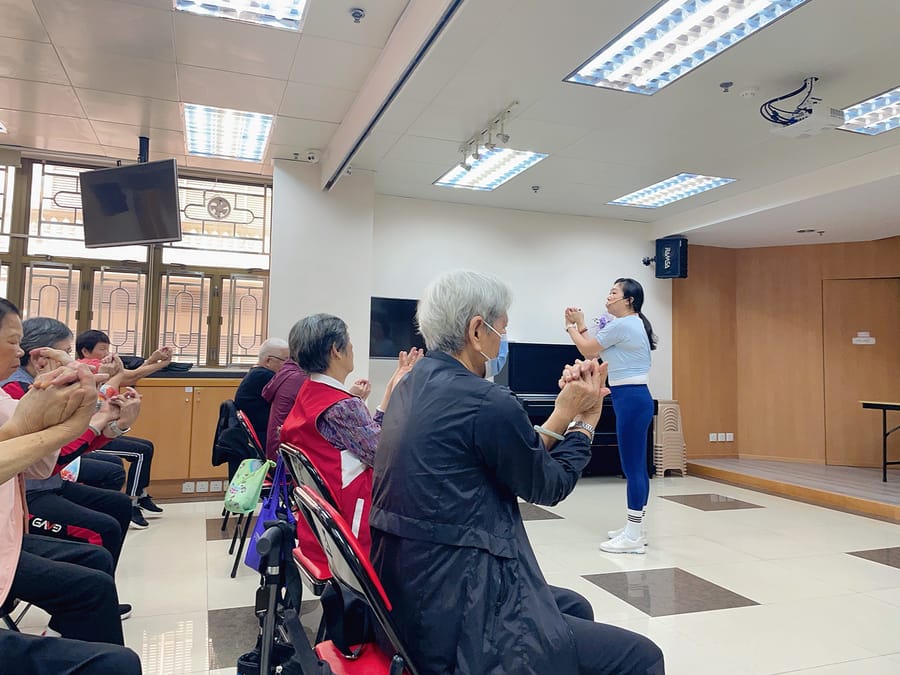 長者椅子瑜伽課堂